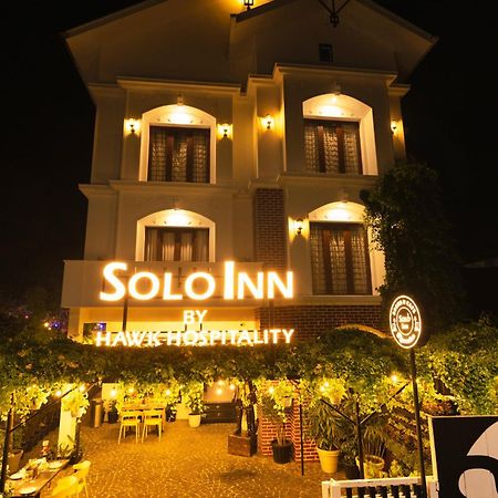 Solo Inn By Hawk Hospitality Kochi Buitenkant foto