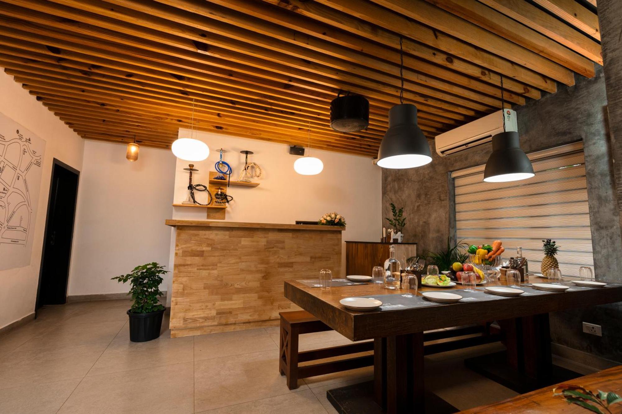 Solo Inn By Hawk Hospitality Kochi Buitenkant foto