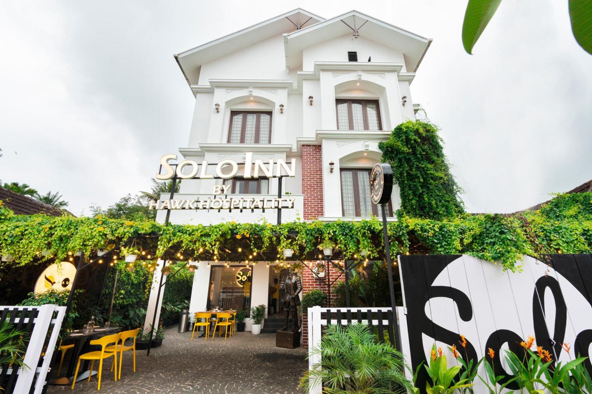 Solo Inn By Hawk Hospitality Kochi Buitenkant foto