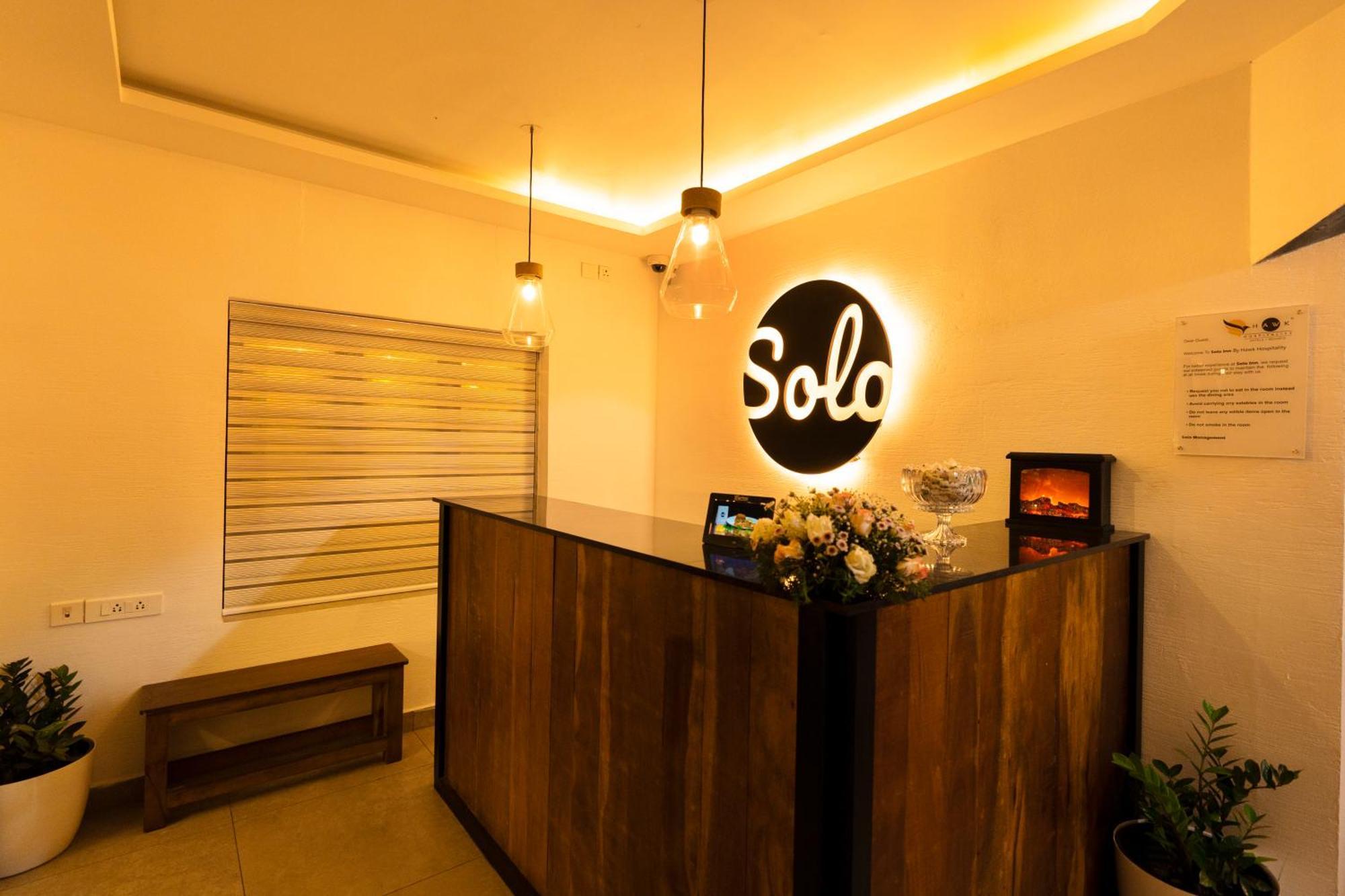 Solo Inn By Hawk Hospitality Kochi Buitenkant foto